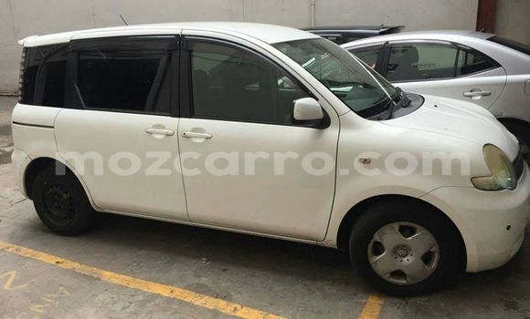 Buy Used Toyota Sienta White Car in Maputo in Maputo Buy Used Toyota Sienta White Car in Maputo in Maputo