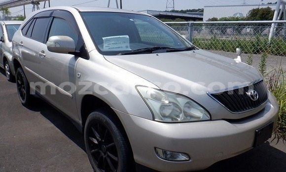 Comprar Usado Toyota Harrier Prata Carro em Maputo em Maputo Comprar Usado Toyota Harrier Prata Carro em Maputo em Maputo