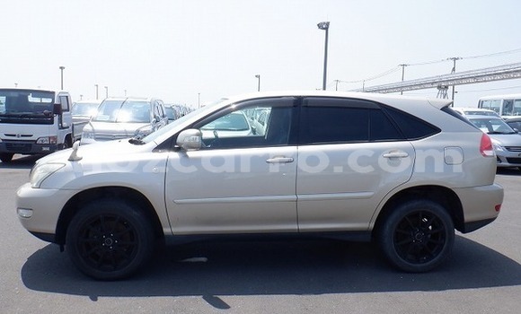 Comprar Usado Toyota Harrier Prata Carro em Maputo em Maputo Comprar Usado Toyota Harrier Prata Carro em Maputo em Maputo