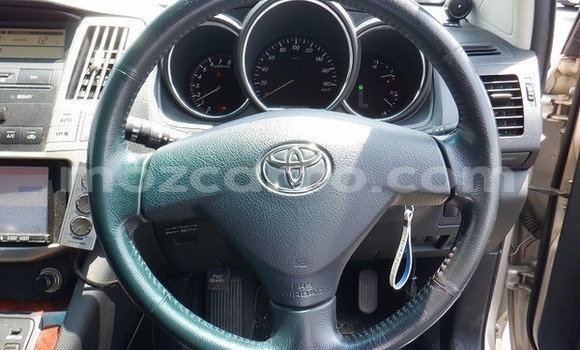 Comprar Usado Toyota Harrier Prata Carro em Maputo em Maputo Comprar Usado Toyota Harrier Prata Carro em Maputo em Maputo