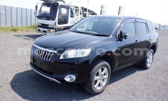 Nunua Ilio tumika Toyota Vanguard Nyeusi Gari ndani ya Maputo nchini Maputo