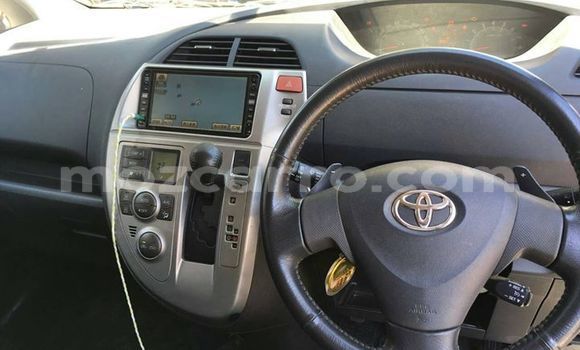 Buy Used Toyota Ractis Green Car in Maputo in Maputo Buy Used Toyota Ractis Green Car in Maputo in Maputo