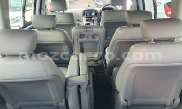 Buy Used Hyundai H1 White Car in Beira in Sofala Buy Used Hyundai H1 White Car in Beira in Sofala