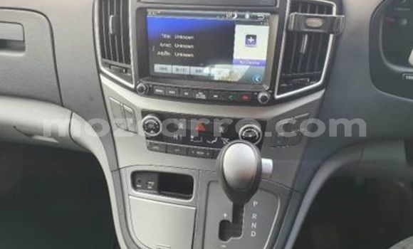 Buy Used Hyundai H1 White Car in Beira in Sofala Buy Used Hyundai H1 White Car in Beira in Sofala