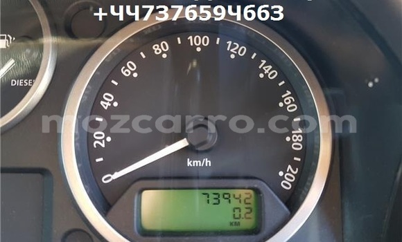 Nunua Ilio tumika Land Rover Defender Nyeusi Gari ndani ya Maputo nchini Maputo Nunua Ilio tumika Land Rover Defender Nyeusi Gari ndani ya Maputo nchini Maputo