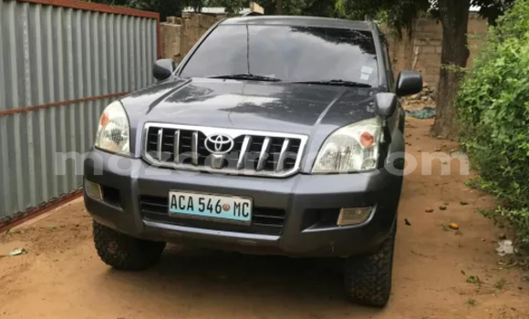 Tenga Tsaru Toyota Land Cruiser Prado Bhuruu Mota in Maputo in Maputo