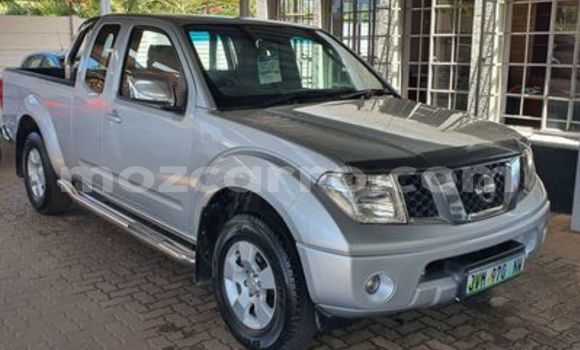 Comprar Usado Nissan Navara Prata Carro em Balama em Cabo Delgado Comprar Usado Nissan Navara Prata Carro em Balama em Cabo Delgado