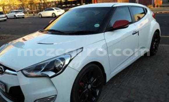 Comprar Usado Hyundai Veloster Branco Carro em Balama em Cabo Delgado Comprar Usado Hyundai Veloster Branco Carro em Balama em Cabo Delgado