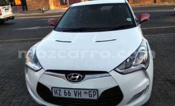 Comprar Usado Hyundai Veloster Branco Carro em Balama em Cabo Delgado Comprar Usado Hyundai Veloster Branco Carro em Balama em Cabo Delgado