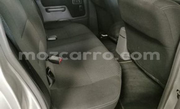Buy Used Nissan NP 300 Silver Car in Nampula in Nampula Buy Used Nissan NP 300 Silver Car in Nampula in Nampula