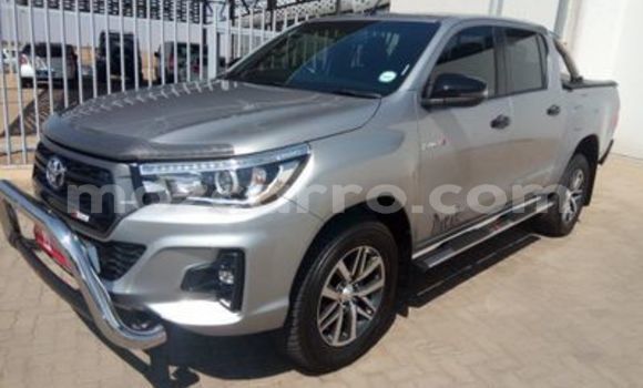 Buy Used Toyota Hilux Silver Car in Chimoio in Manica Buy Used Toyota Hilux Silver Car in Chimoio in Manica