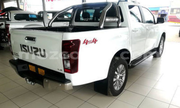 Buy Used Isuzu KB White Car in Beira in Sofala Buy Used Isuzu KB White Car in Beira in Sofala