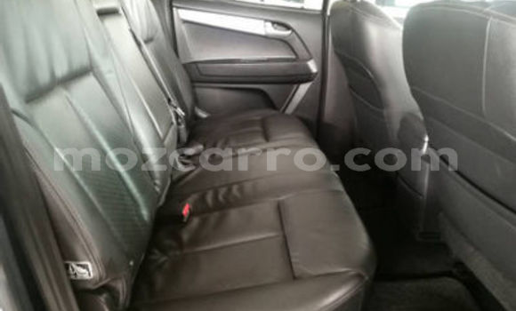 Buy Used Isuzu KB White Car in Beira in Sofala Buy Used Isuzu KB White Car in Beira in Sofala