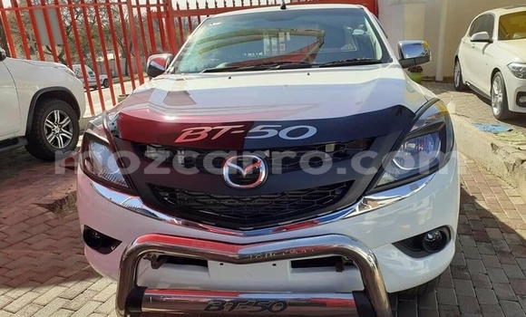 Tenga Tsaru Mazda BT-50 Chena Mota in Achachinja in Tete Tenga Tsaru Mazda BT-50 Chena Mota in Achachinja in Tete