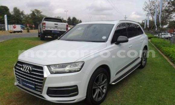 Buy Used Audi Q7 White Car in Chokwe in Gaza