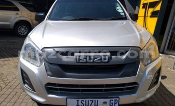 Buy Used Isuzu D-MAX Silver Car in Beira in Sofala Buy Used Isuzu D-MAX Silver Car in Beira in Sofala