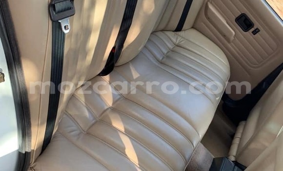 Nunua Ilio tumika BMW 3-Series Nyeupe Gari ndani ya Maputo nchini Maputo Nunua Ilio tumika BMW 3-Series Nyeupe Gari ndani ya Maputo nchini Maputo