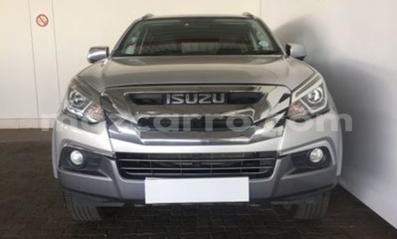 Buy Used Isuzu MU-X Silver Car in Beira in Sofala Buy Used Isuzu MU-X Silver Car in Beira in Sofala