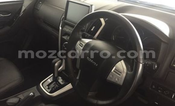 Buy Used Isuzu MU-X Silver Car in Beira in Sofala Buy Used Isuzu MU-X Silver Car in Beira in Sofala