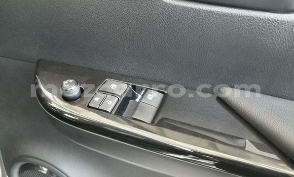 Comprar Usado Toyota Hilux Prata Carro em Gilé em Zambezia Comprar Usado Toyota Hilux Prata Carro em Gilé em Zambezia