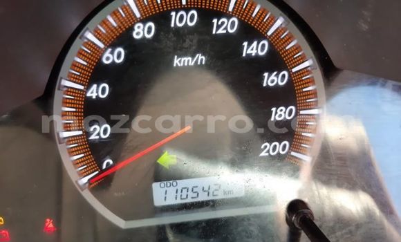 Comprar Usado Toyota Hilux Branco Carro em Gilé em Zambezia Comprar Usado Toyota Hilux Branco Carro em Gilé em Zambezia