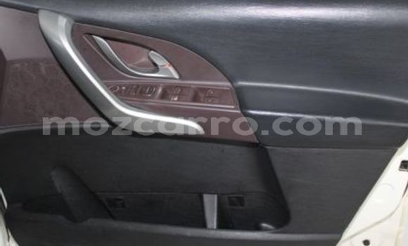 Buy Used Mahindra Xylo White Car in Chimoio in Manica Buy Used Mahindra Xylo White Car in Chimoio in Manica