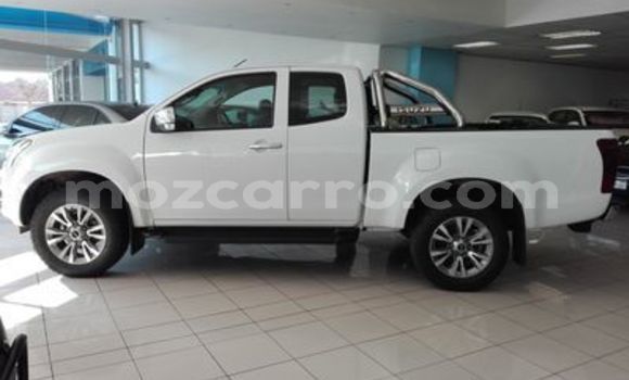 Buy Used Isuzu KB White Car in Chimoio in Manica Buy Used Isuzu KB White Car in Chimoio in Manica