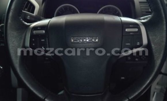 Buy Used Isuzu KB White Car in Chimoio in Manica Buy Used Isuzu KB White Car in Chimoio in Manica