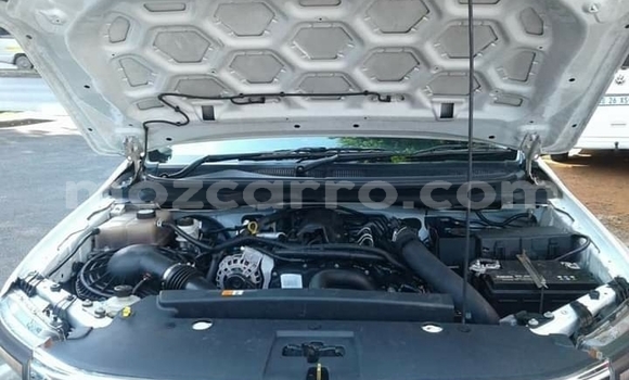 Tenga Tsaru Ford Ranger Chena Mota in Zumbo in Tete Tenga Tsaru Ford Ranger Chena Mota in Zumbo in Tete