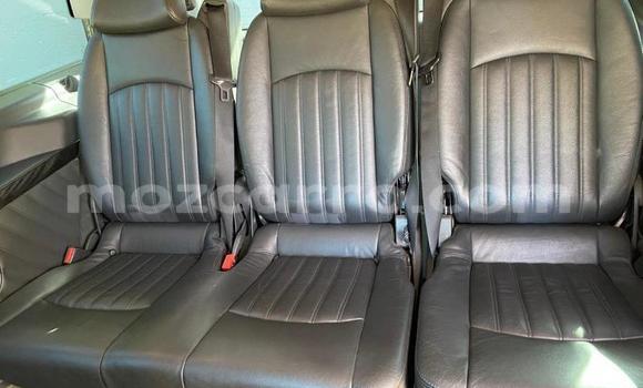 Tenga Tsaru Mercedes‒Benz Viano Sirivha Mota in Zumbo in Tete Tenga Tsaru Mercedes‒Benz Viano Sirivha Mota in Zumbo in Tete