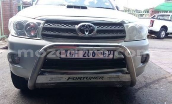 Buy Used Toyota Fortuner Silver Car in Maputo in Maputo Buy Used Toyota Fortuner Silver Car in Maputo in Maputo