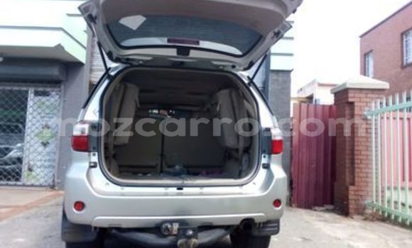 Buy Used Toyota Fortuner Silver Car in Maputo in Maputo Buy Used Toyota Fortuner Silver Car in Maputo in Maputo
