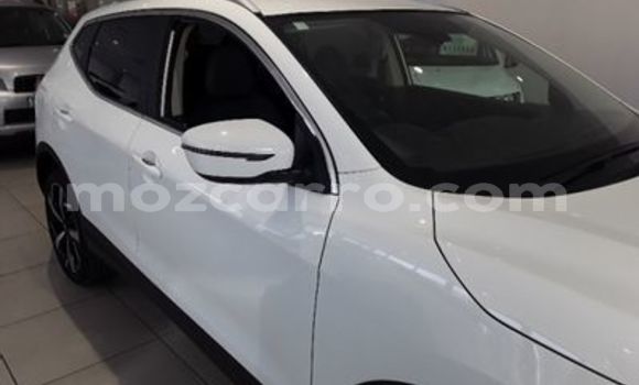 Comprar Usado Nissan Qashqai Branco Carro em Mecula em Niassa