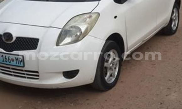 Comprar Usado Toyota Vitz Branco Carro em Maputo em Maputo Comprar Usado Toyota Vitz Branco Carro em Maputo em Maputo