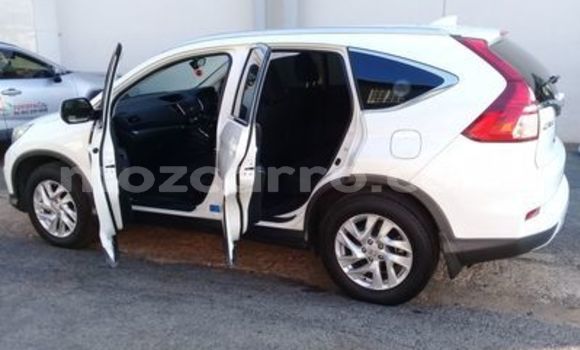 Buy Used Honda CR-V White Car in Chimoio in Manica Buy Used Honda CR-V White Car in Chimoio in Manica