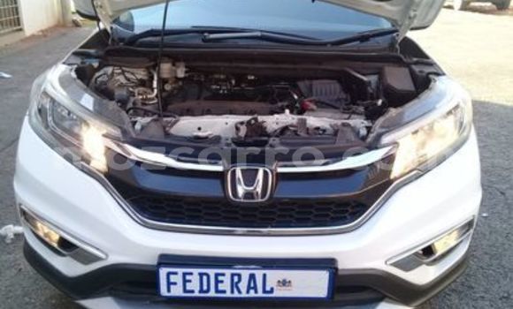 Buy Used Honda CR-V White Car in Chimoio in Manica Buy Used Honda CR-V White Car in Chimoio in Manica