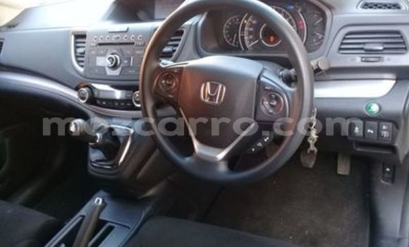 Buy Used Honda CR-V White Car in Chimoio in Manica Buy Used Honda CR-V White Car in Chimoio in Manica