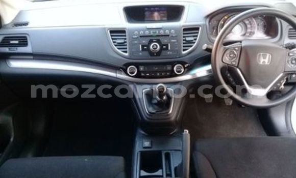 Buy Used Honda CR-V White Car in Chimoio in Manica Buy Used Honda CR-V White Car in Chimoio in Manica