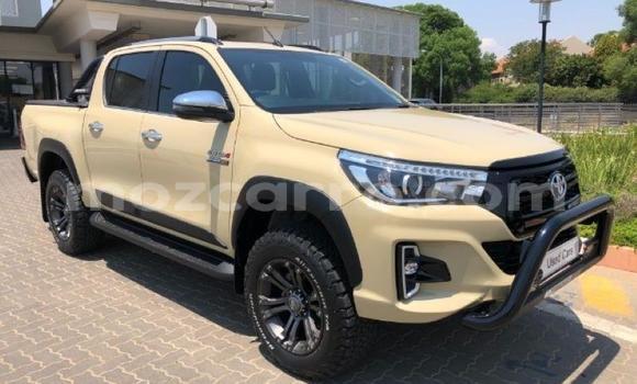 Buy Used Toyota Hilux Brown Car in Maputo in Maputo Buy Used Toyota Hilux Brown Car in Maputo in Maputo