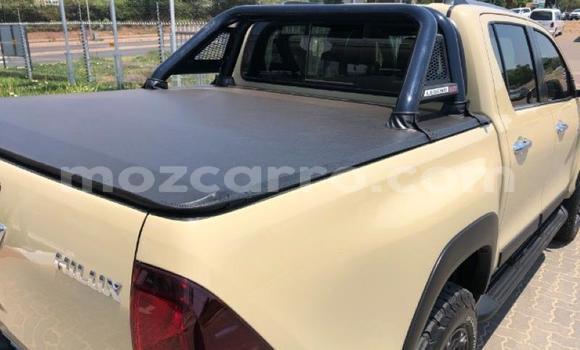 Buy Used Toyota Hilux Brown Car in Maputo in Maputo Buy Used Toyota Hilux Brown Car in Maputo in Maputo