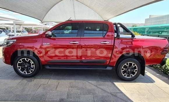 Comprar Usado Toyota Hilux Vermelho Carro em Nampula em Nampula
