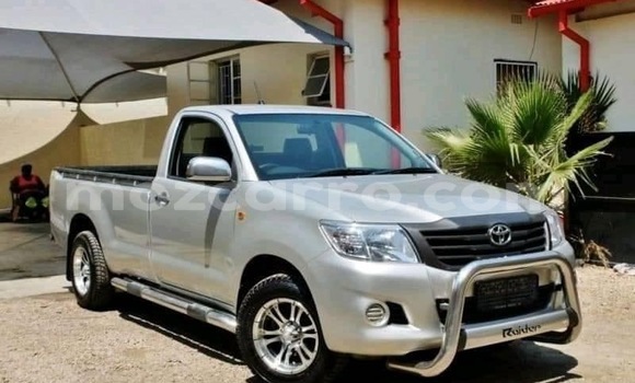 Buy Import Toyota Hilux Silver Car in Zumbo in Tete