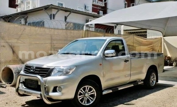 Tenga Imported Toyota Hilux Sirivha Mota in Zumbo in Tete Tenga Imported Toyota Hilux Sirivha Mota in Zumbo in Tete