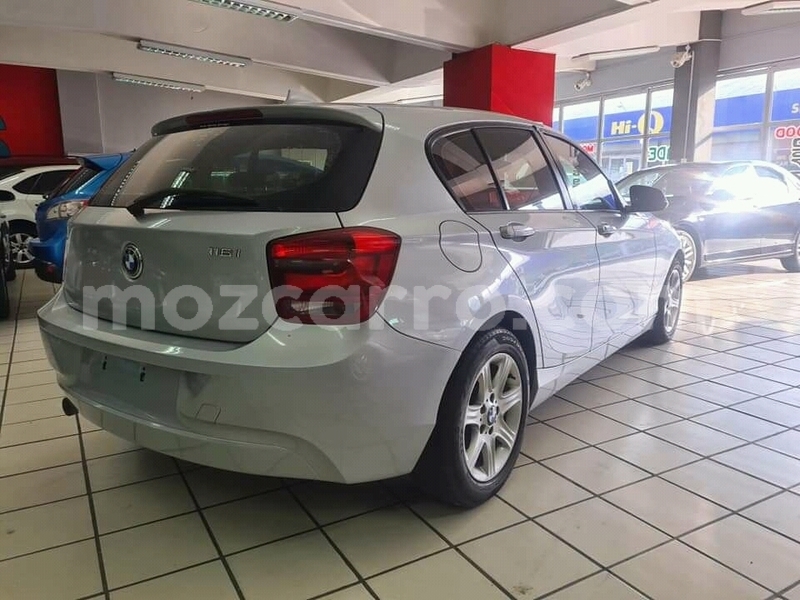 Big with watermark bmw 3 series tete mutarara 9543