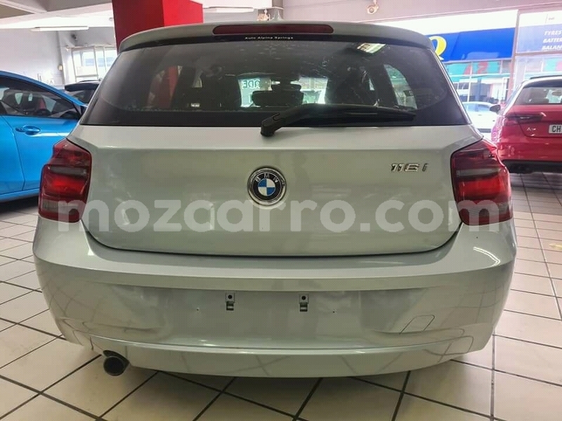 Big with watermark bmw 3 series tete mutarara 9543