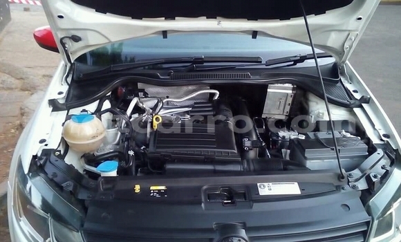 Tenga Tsaru Volkswagen Polo Chena Mota in Achachinja in Tete Tenga Tsaru Volkswagen Polo Chena Mota in Achachinja in Tete