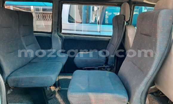 Tenga Tsaru Mercedes‒Benz Vito Chena Mota in Achachinja in Tete Tenga Tsaru Mercedes‒Benz Vito Chena Mota in Achachinja in Tete