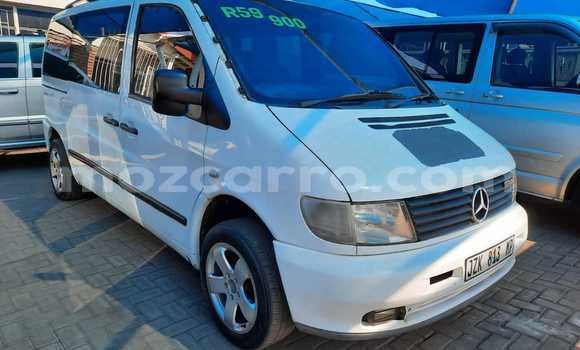 Tenga Tsaru Mercedes‒Benz Vito Chena Mota in Achachinja in Tete Tenga Tsaru Mercedes‒Benz Vito Chena Mota in Achachinja in Tete