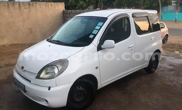Comprar Usado Toyota FunCargo Branco Carro em Maputo em Maputo Comprar Usado Toyota FunCargo Branco Carro em Maputo em Maputo