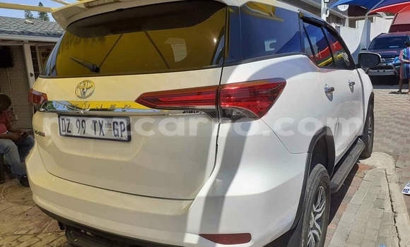 Tenga Tsaru Toyota Fortuner Chena Mota in Achachinja in Tete Tenga Tsaru Toyota Fortuner Chena Mota in Achachinja in Tete